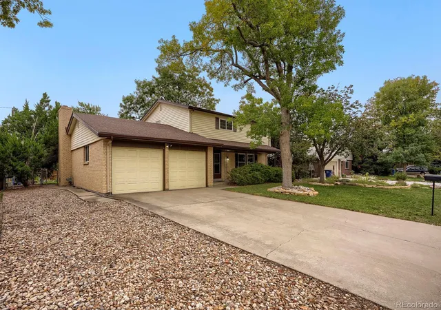 Photo 1 of Single family home for sale at 2090 Miller St, Lakewood, CO 80215 | MLS# 4594939 | Listing updated on 2026-10-07