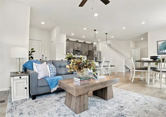 Photo 3 of Townhouse for sale at 4317 S Netherland Ct, Aurora, CO 80015 | MLS# 5988512 | Listing updated on 2026-10-07