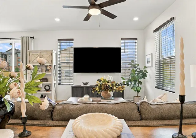Photo 4 of Townhouse for sale at 4317 S Netherland Ct, Aurora, CO 80015 | MLS# 5988512 | Listing updated on 2026-10-07
