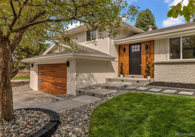 Photo 3 of Single family home for sale at 7373 S Dexter Way, Centennial, CO 80122 | MLS# 5995484 | Listing updated on 2026-10-06