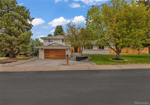 Photo 4 of Single family home for sale at 7373 S Dexter Way, Centennial, CO 80122 | MLS# 5995484 | Listing updated on 2026-10-06
