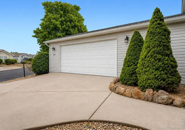 Photo 3 of Single family home for sale at 804 S Sunchase Dr, Fort Collins, CO 80524 | MLS# IR1069741 | Listing updated on 2026-10-01