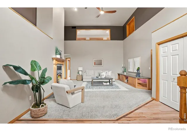 Photo 3 of Single family home for sale at 256 Choctaw Rd, Lyons, CO 80540 | MLS# IR1069743 | Listing updated on 2026-10-09