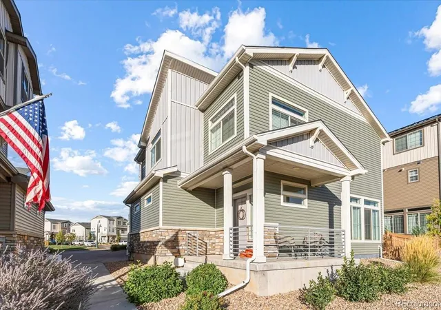 Photo 2 of Single family home for sale at 13586 E 101st Avenue, Commerce City, CO 80022 | MLS# 5559396 | Listing updated on 2026-10-01