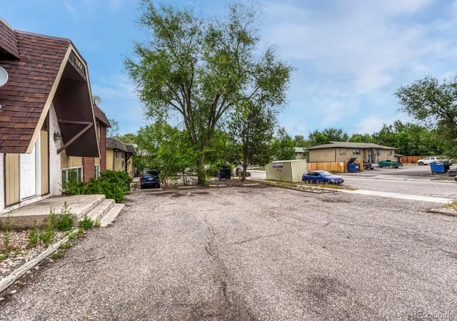 Photo 3 of House for sale at 330 Vehr Dr, Colorado Springs, CO 80916 | MLS# 6526966 | Listing updated on 2026-10-01