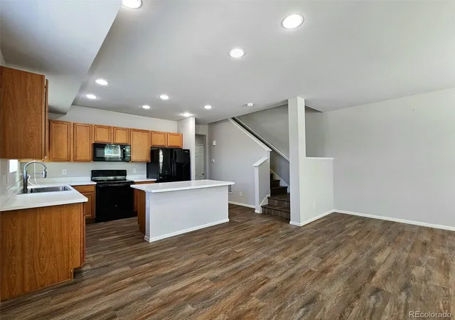 Photo 3 of Townhouse for sale at 16019 E Elk Dr, Denver, CO 80239 | MLS# 3260628 | Listing updated on 2026-10-05