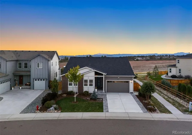 Single family home for sale at 152 Rockingham Cir, Castle Pines, CO 80108 | MLS# 1644073