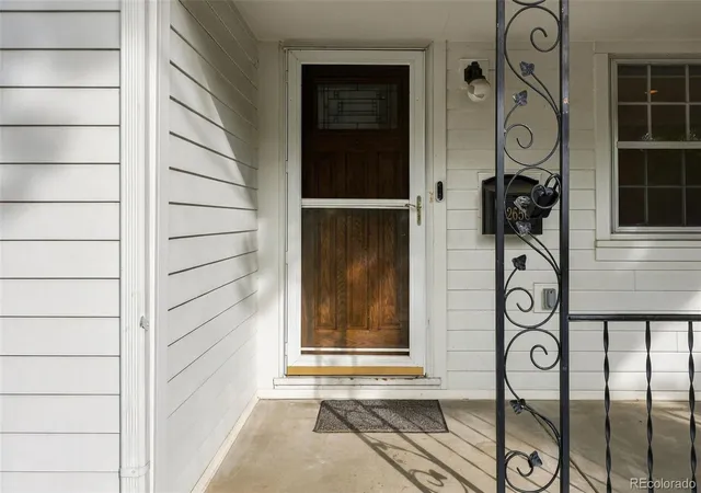 Photo 4 of Sale Pending at 2650 S Pennsylvania St, Denver, CO 80210 | MLS# 3012426 | Listing updated on 2026-10-09