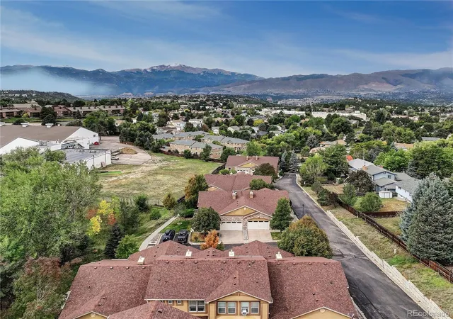 Photo 3 of Townhouse for sale at 2659 Avalanche Hts, Colorado Springs, CO 80918 | MLS# 6872297 | Listing updated on 2026-10-01