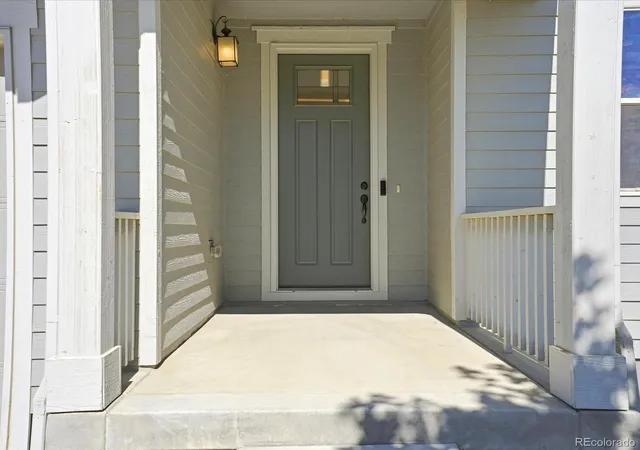 Photo 4 of Single family home for sale at 4617 Clear Crk Dr, Longmont, CO 80504 | MLS# 7608749 | Listing updated on 2026-10-08