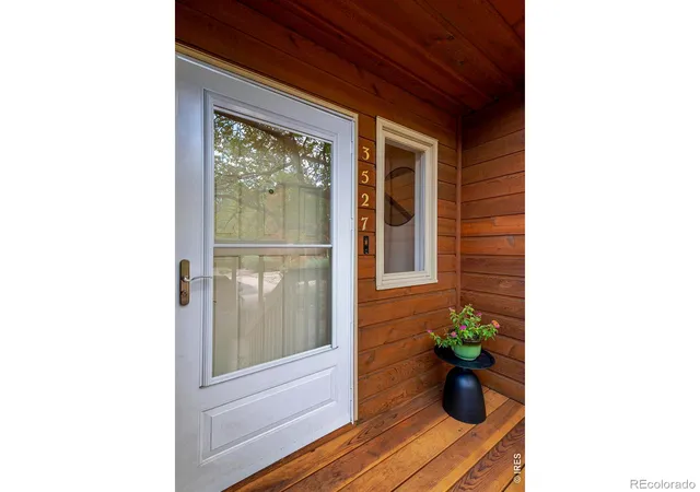 Photo 2 of Townhouse for sale at 3527 Spring Crk Pl, Boulder, CO 80301 | MLS# IR1069765 | Listing updated on 2026-10-08