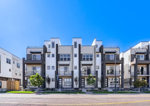 Townhouse for sale at 9200 E 47th Avenue #402, Denver, CO 80238 | MLS# 7233503