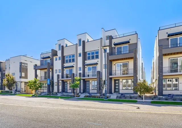 Photo 3 of Townhouse for sale at 9200 E 47th Avenue #402, Denver, CO 80238 | MLS# 7233503 | Listing updated on 2026-10-04