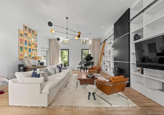 Photo 3 of Single family home for sale at 275 Vine St, Denver, CO 80206 | MLS# 4169305 | Listing updated on 2026-10-08