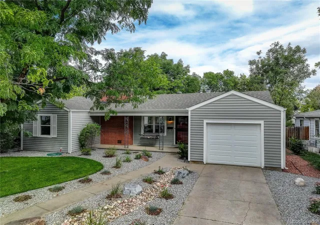 Photo 2 of Single family home for sale at 2426 Newland St, Edgewater, CO 80214 | MLS# 4682377 | Listing updated on 2026-10-11