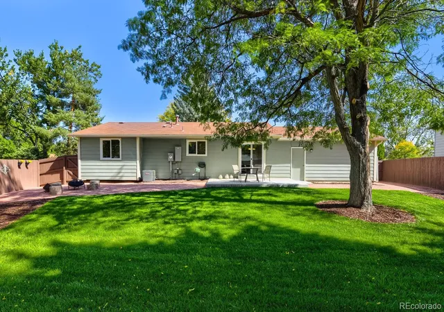 Photo 3 of Single family home for sale at 7965 S Estes Ct, Littleton, CO 80128 | MLS# 5890009 | Listing updated on 2026-10-08