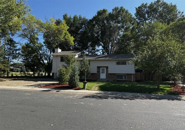 Photo 1 of Single family home for sale at 466 Fox St, Longmont, CO 80504 | MLS# 1905921 | Listing updated on 2026-10-08