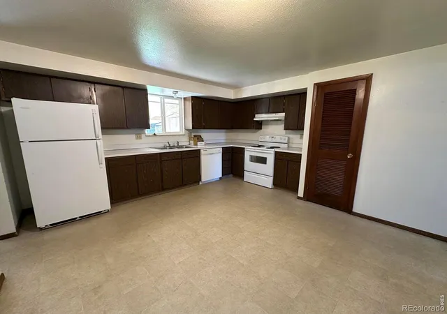 Listing Photo 4 - Condo for sale in building located at 3614-3616 Butternut Dr, Loveland, CO 80538