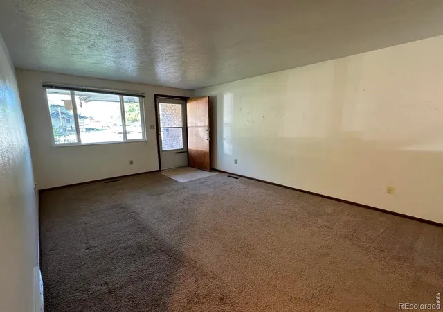 Listing Photo 5 - Condo for sale in building located at 3614-3616 Butternut Dr, Loveland, CO 80538