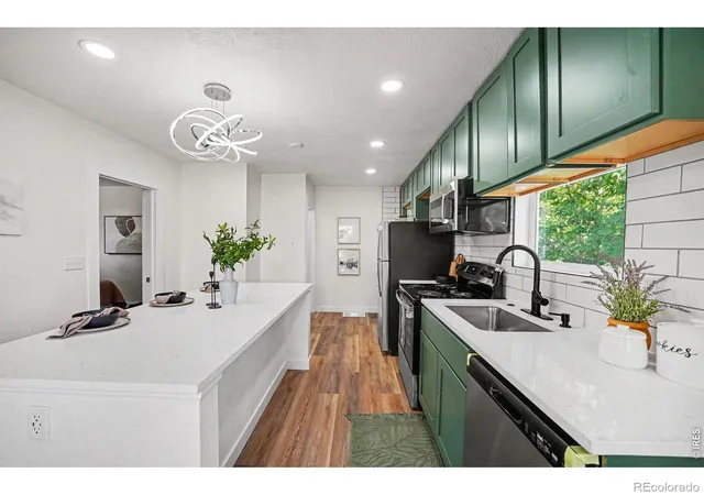 Photo 2 of Single family home for sale at 1926 Hanover St, Aurora, CO 80010 | MLS# IR1069798 | Listing updated on 2026-10-01
