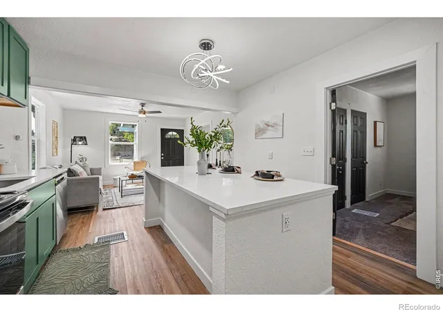 Photo 3 of Single family home for sale at 1926 Hanover St, Aurora, CO 80010 | MLS# IR1069798 | Listing updated on 2026-10-01