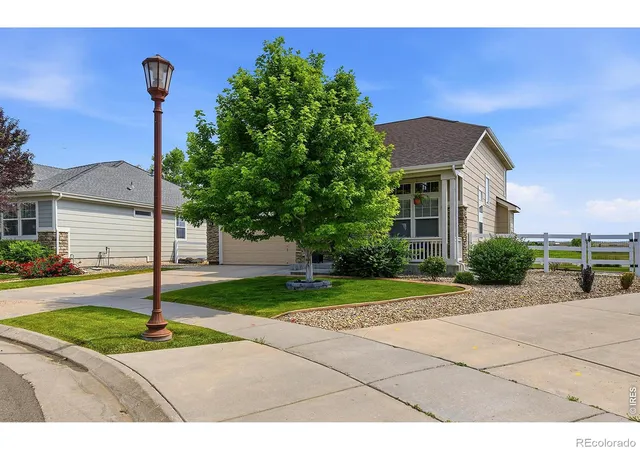 Photo 3 of Single family home for sale at 23662 E Mississippi Cir, Aurora, CO 80018 | MLS# IR1069801 | Listing updated on 2026-10-08