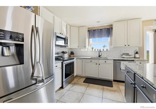 Photo 4 of Single family home for sale at 23662 E Mississippi Cir, Aurora, CO 80018 | MLS# IR1069801 | Listing updated on 2026-10-08
