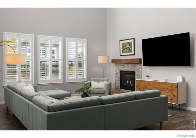 Photo 4 of Single family home for sale at 676 Stage Sta Way, Lafayette, CO 80026 | MLS# IR1069802 | Listing updated on 2026-10-09