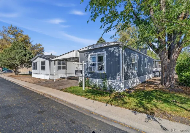 Photo 4 of Manufactured home for sale at 806 Cardinal Cvs, Lafayette, CO 80026 | MLS# 5848925 | Listing updated on 2026-10-02