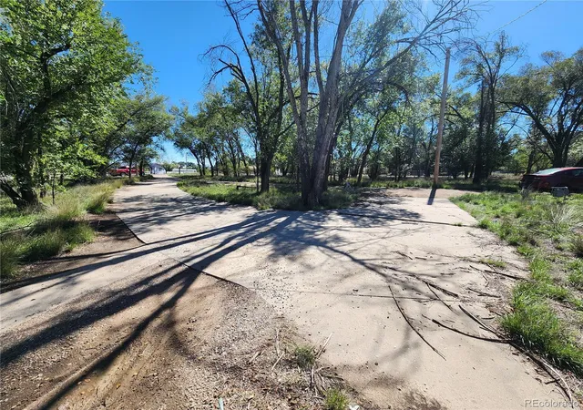 Photo 3 of Single family home for sale at 320 Autobee Rd, Avondale, CO 81022 | MLS# 3498664 | Listing updated on 2026-10-05