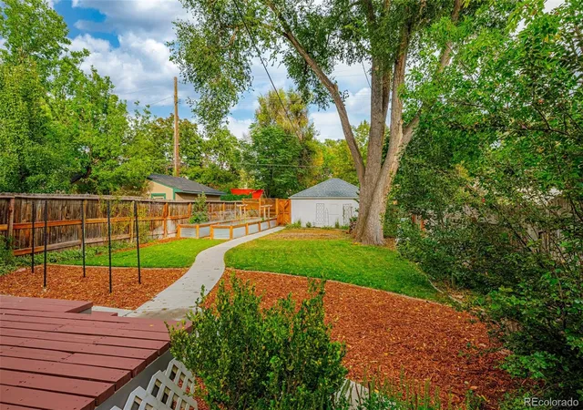 Photo 3 of Single family home for sale at 1521 N Weber St, Colorado Springs, CO 80907 | MLS# 4393933 | Listing updated on 2026-10-08