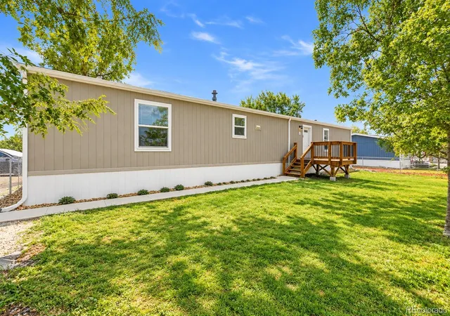 Photo 3 of Manufactured home for sale at 215 Palmer Ave, Bennett, CO 80102 | MLS# 4174853 | Listing updated on 2026-10-07