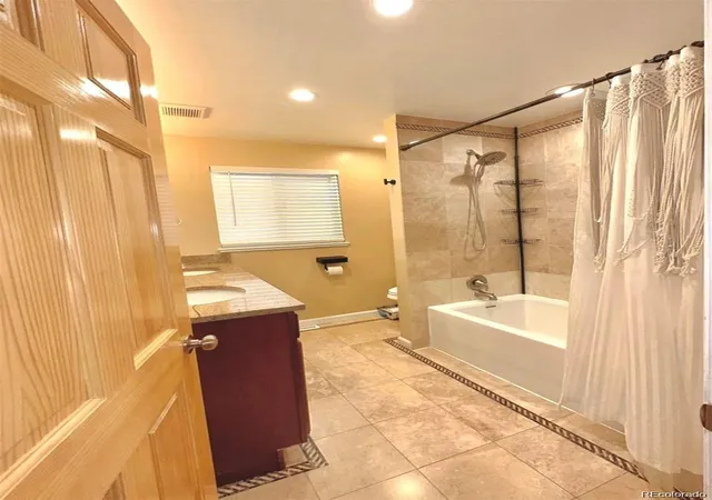 Photo 4 of Single family home for sale at 615 Osceola St, Denver, CO 80204 | MLS# 6771430 | Listing updated on 2026-10-01