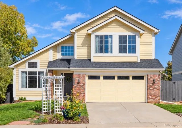 Single family home for sale at 19071 E Chenango Cir, Aurora, CO 80015 | MLS# 8060671