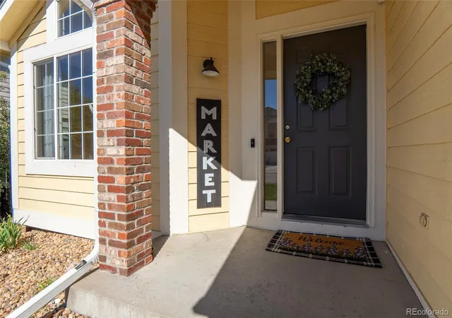 Photo 1 of Single family home for sale at 19071 E Chenango Cir, Aurora, CO 80015 | MLS# 8060671 | Listing updated on 2026-10-10
