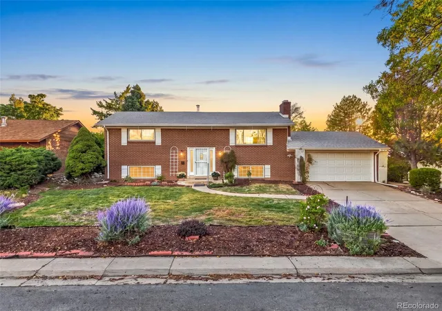 Photo 1 of Single family home for sale at 391 S Tucson Way, Aurora, CO 80012 | MLS# 7446596 | Listing updated on 2026-10-03
