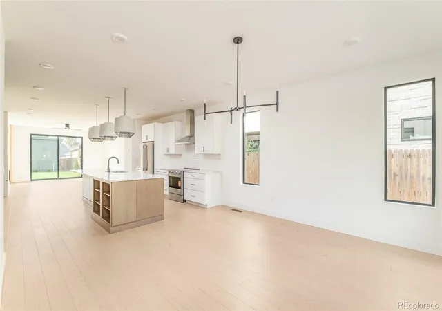 Photo 3 of Single family home for sale at 2417 S Lafayette St, Denver, CO 80210 | MLS# 9563275 | Listing updated on 2026-10-01
