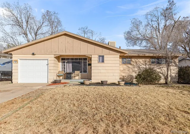 Photo 2 of Single family home for sale at 18 Dundee Ln, Pueblo, CO 81001 | MLS# 9521005 | Listing updated on 2026-10-04