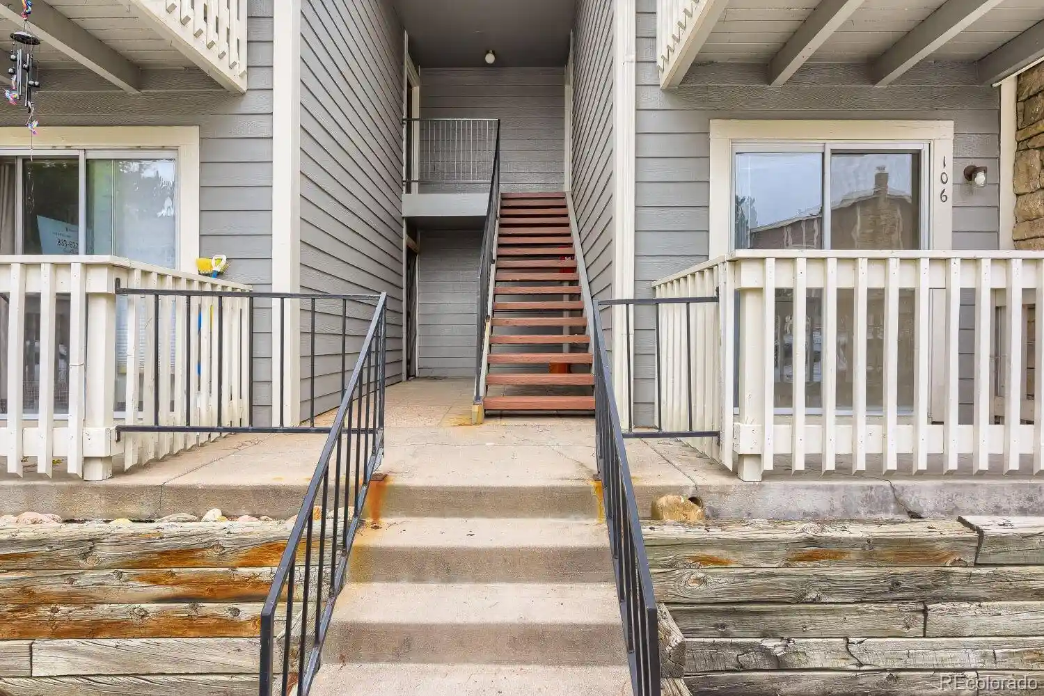 Listing Photo 2 - Condo for sale in 4400 S Quebec St located at 4400 S Quebec St, Denver, CO 80237 - Unit #N206