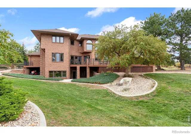 Photo 4 of Single family home for sale at 4868 Westridge Dr, Fort Collins, CO 80526 | MLS# IR1069851 | Listing updated on 2026-10-05