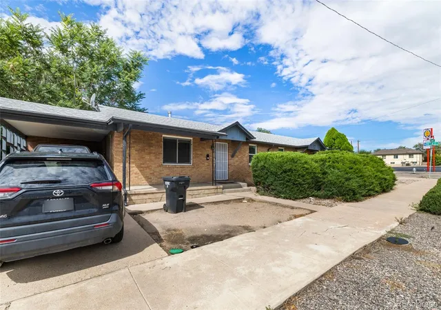 Photo 3 of Multi family home for sale at 1017 N & 1019 Elizabeth St, Pueblo, CO 81003 | MLS# 3132462 | Listing updated on 2026-10-02