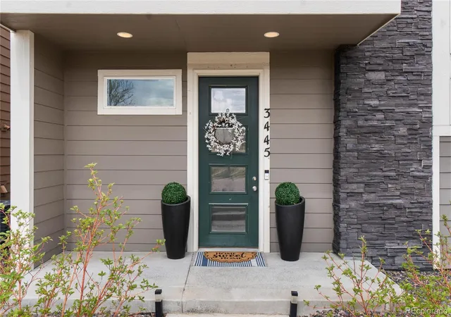 Photo 4 of Single family home for sale at 3445 Mykonos Dr, Castle Rock, CO 80109 | MLS# 1934091 | Listing updated on 2026-10-06