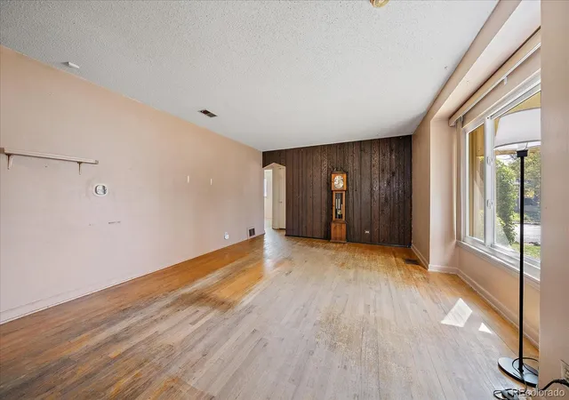 Photo 3 of Single family home for sale at 1100 Lansing St, Aurora, CO 80010 | MLS# 9174441 | Listing updated on 2026-10-05