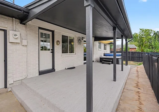 Photo 3 of Single family home for sale at 1714 S Vivian Ct, Lakewood, CO 80228 | MLS# 9373465 | Listing updated on 2026-10-09