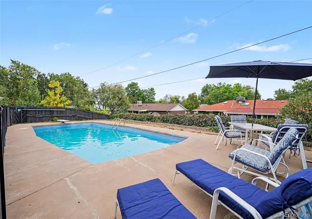 Photo 4 of Single family home for sale at 1714 S Vivian Ct, Lakewood, CO 80228 | MLS# 9373465 | Listing updated on 2026-10-09
