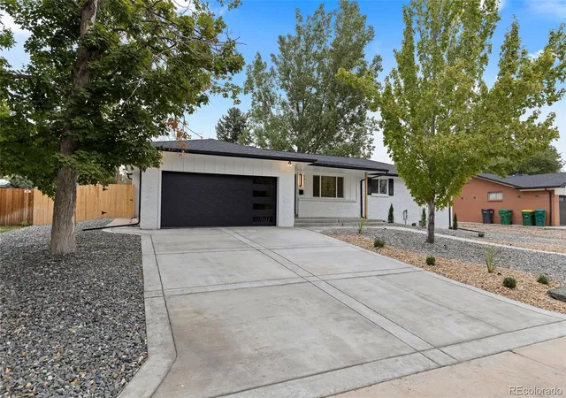 Photo 3 of Single family home for sale at 5051 W Geddes Cir, Littleton, CO 80128 | MLS# 1673162 | Listing updated on 2026-10-02