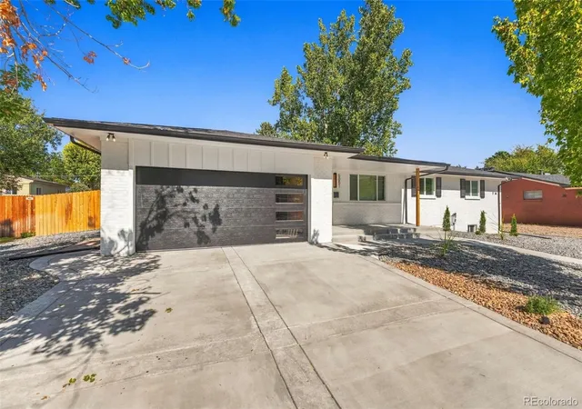 Photo 3 of Single family home for sale at 5051 W Geddes Cir, Littleton, CO 80128 | MLS# 1673162 | Listing updated on 2026-10-28