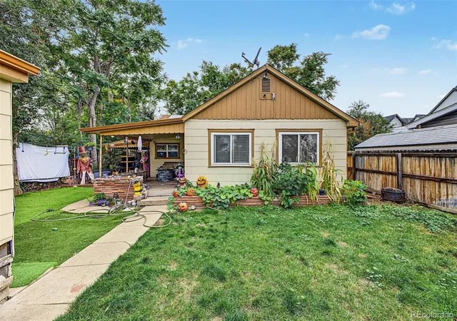 Photo 1 of Single family home for sale at 1565 Sheridan Blvd, Lakewood, CO 80214 | MLS# 2972483 | Listing updated on 2026-10-05