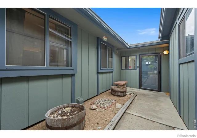 Photo 3 of Single family home for sale at 127 Placer Ave, Longmont, CO 80504 | MLS# IR1069873 | Listing updated on 2026-10-08