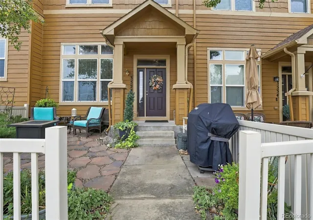 Photo 2 of Townhouse for sale at 3528 Nez Perce Trl, Castle Rock, CO 80109 | MLS# 5339402 | Listing updated on 2026-10-09